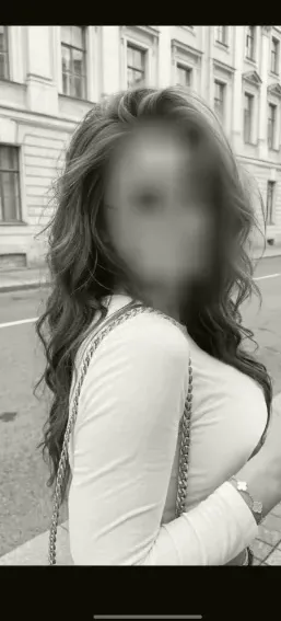 Clara, 29