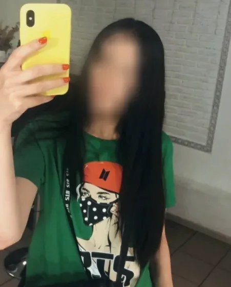 Esra, 35