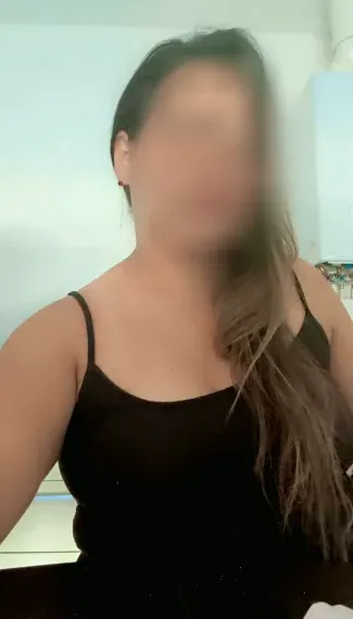 Julia, 39