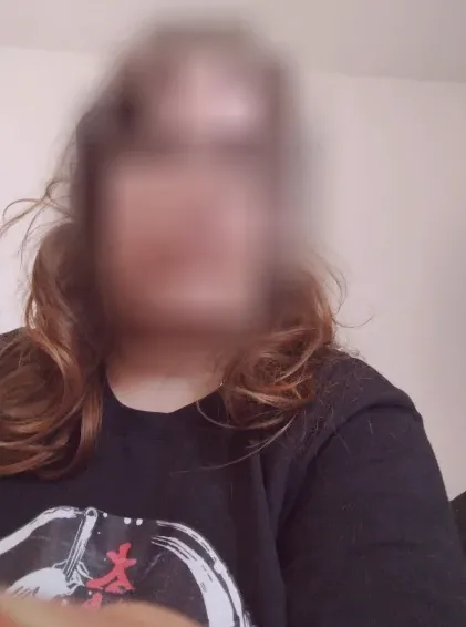 Larissa, 38