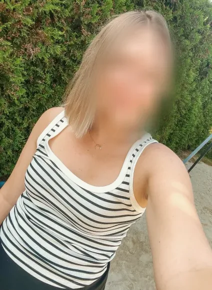 Lena, 37