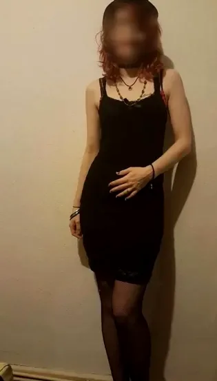 Leonie, 35