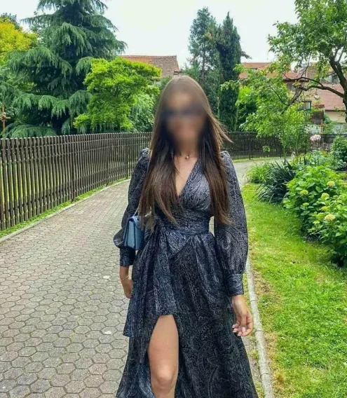 Marlene, 24