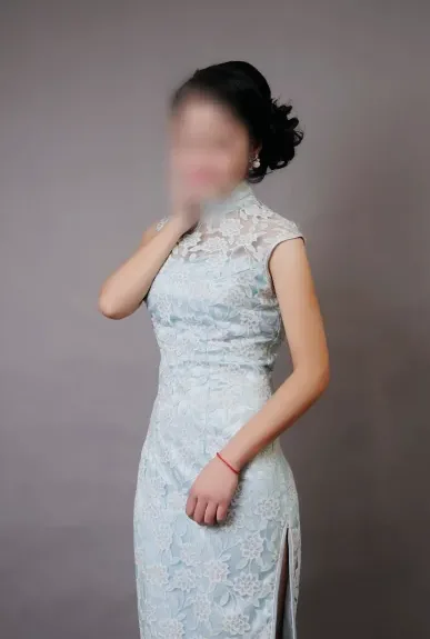 Nadine, 28