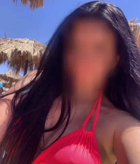 Nora, 31